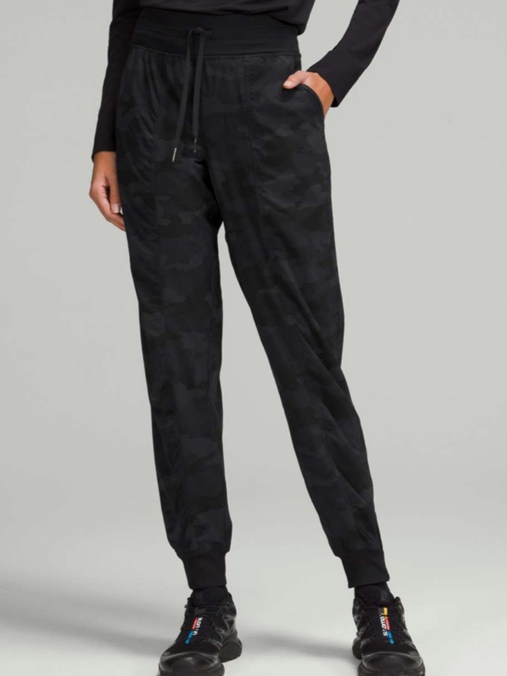 Lululemon Dance Studio Mid-Rise Jogger Heritage 365 Camo Deep Coal Multi / Black